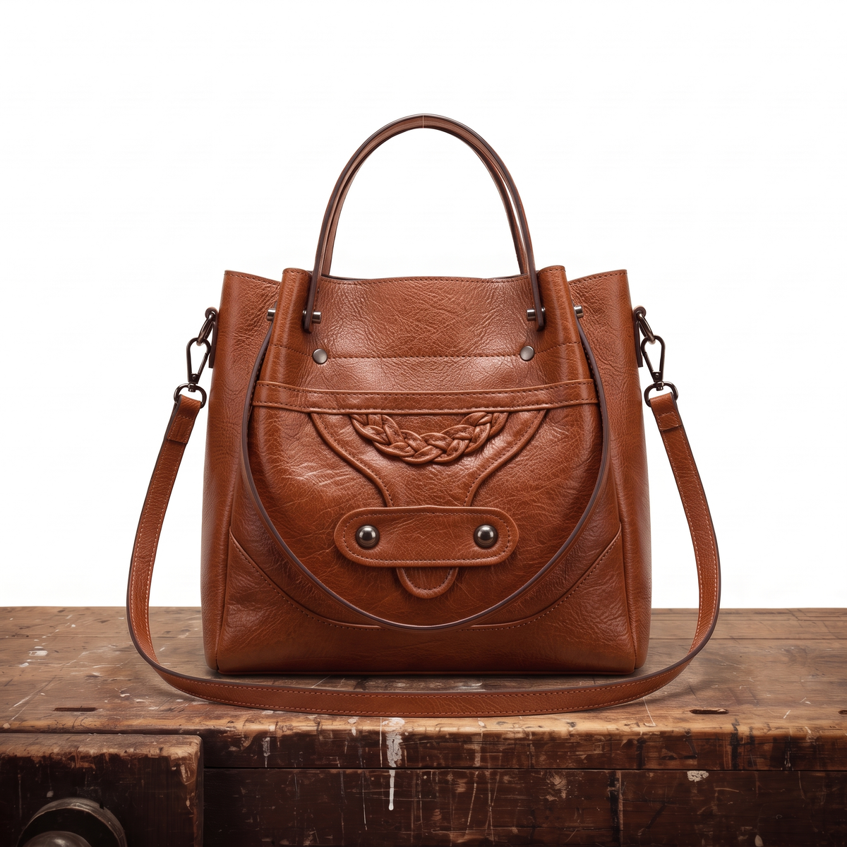 BEATRIX | STRUCTURED LEATHER BAG